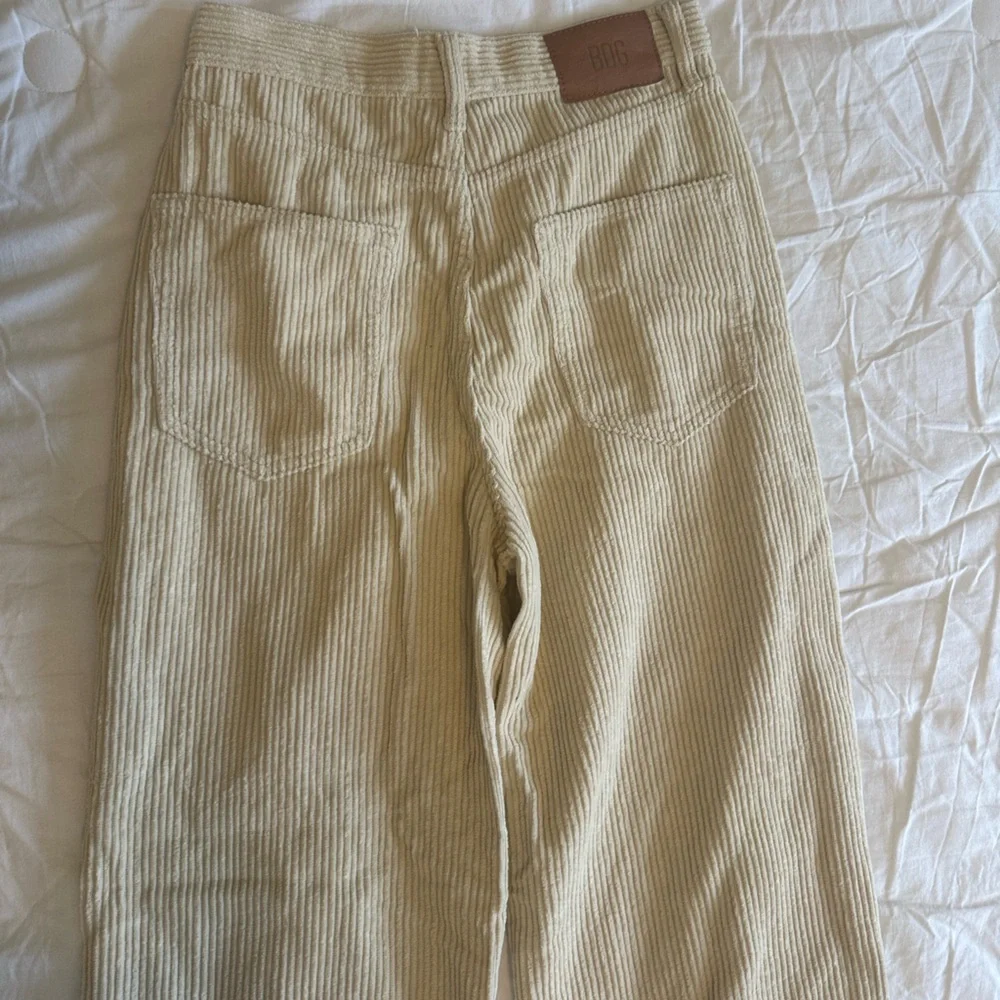 BDG corduroy Pants - Picture 3 of 3